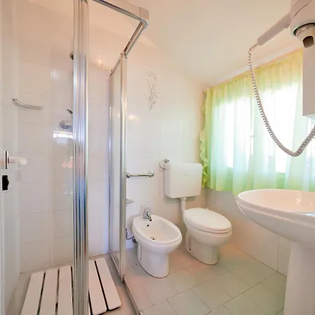 Rizzante, Piano Apartment Caorle