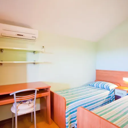 Rizzante, Piano Apartment *